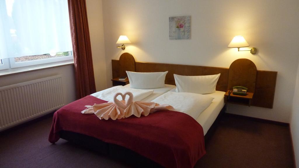 Heidehotel Herrenbruecke Faßberg Exteriör bild